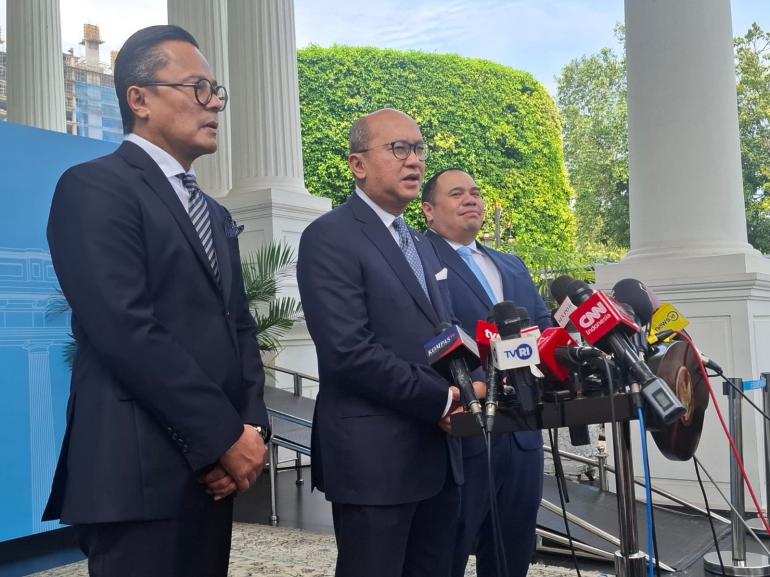 Menkeu Purbaya Tolak Bayar Utang Whoosh, Danantara Evaluasi Total Kereta Cepat