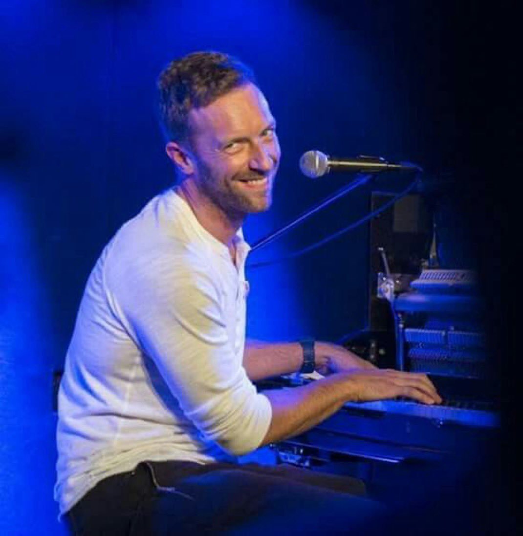 Saat Vokalis Coldplay Chris Martin Tak Sengaja Bongkar Perselingkuhan CEO Astronomer Andy Byron di Konser