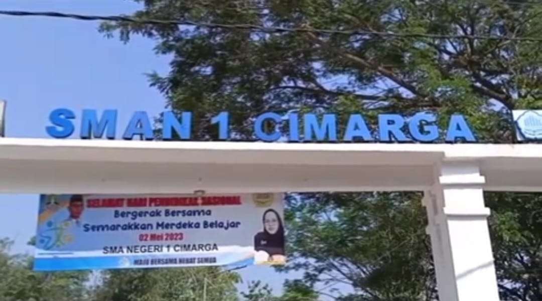 Kepala Sekolah dan Murid SMAN 1 Cimarga Akhirnya Berdamai