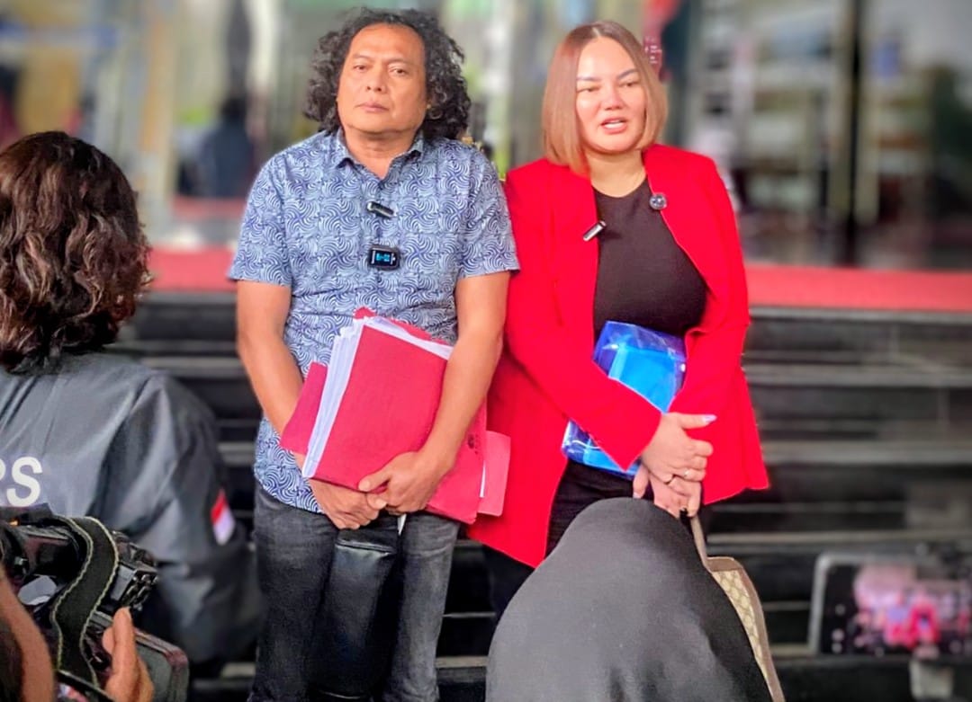 Deolipa Yumara dan Linda Susanti Penuhi Panggilan Dewas KPK  