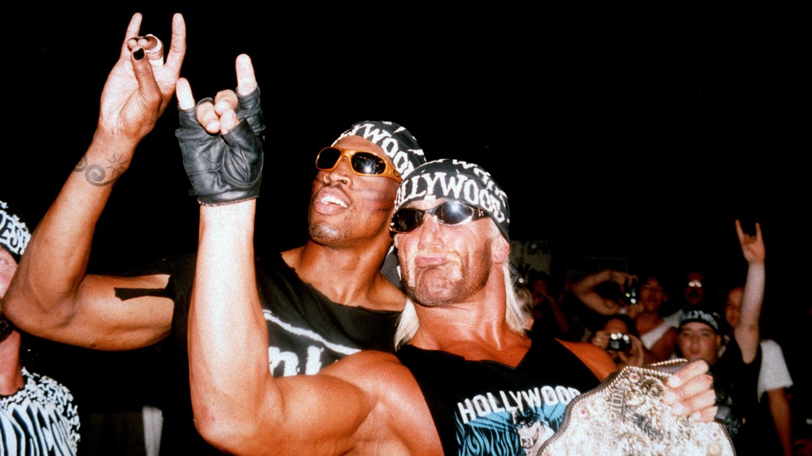 Kocak, Dennis Rodman Rela Tinggalkan Latihan Final NBA dengan Chichago Bulls Demi Gulat Bareng Hulk Hogan