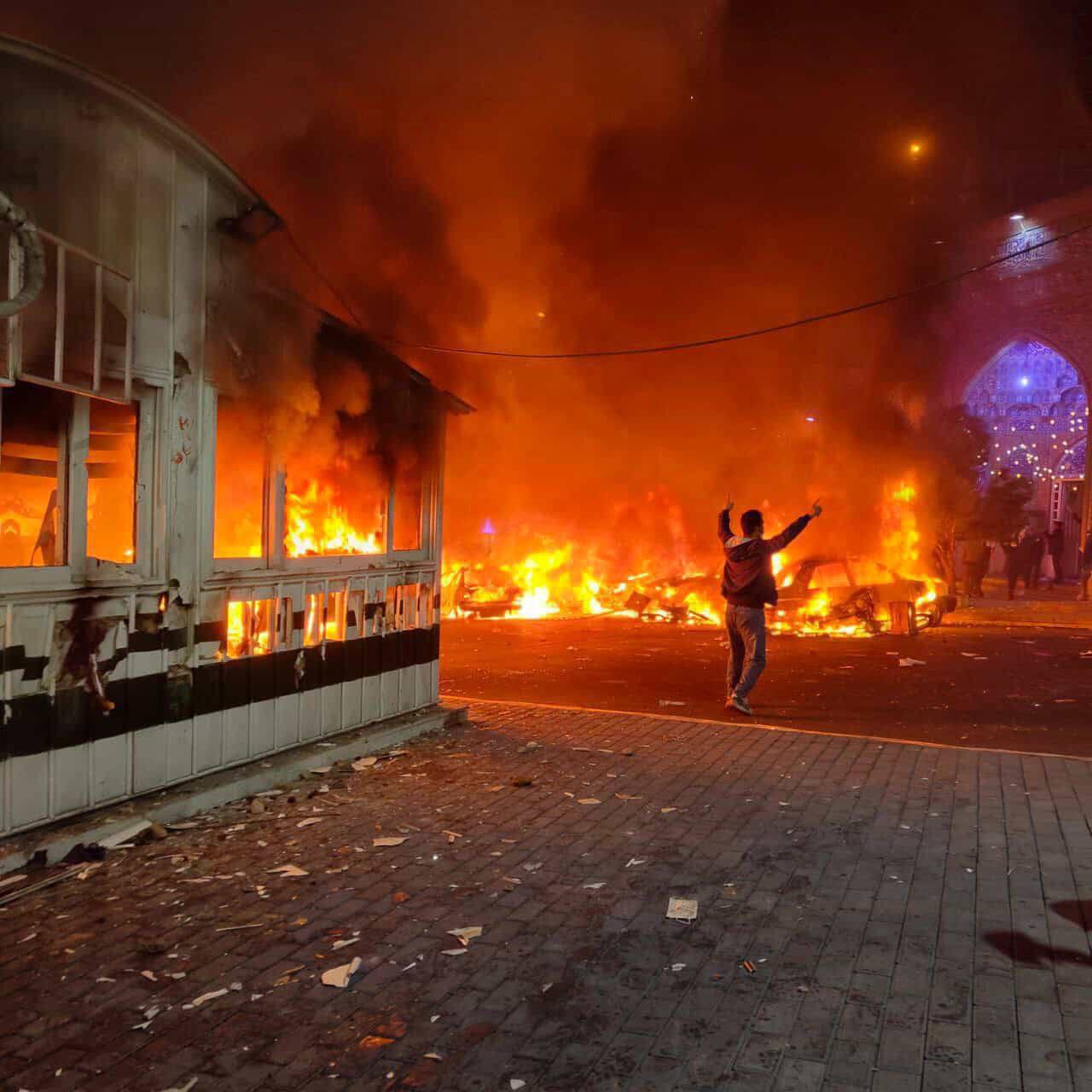 Kerusuhan di Iran: Staf Medis Bahkan Tak Bisa Beri CPR