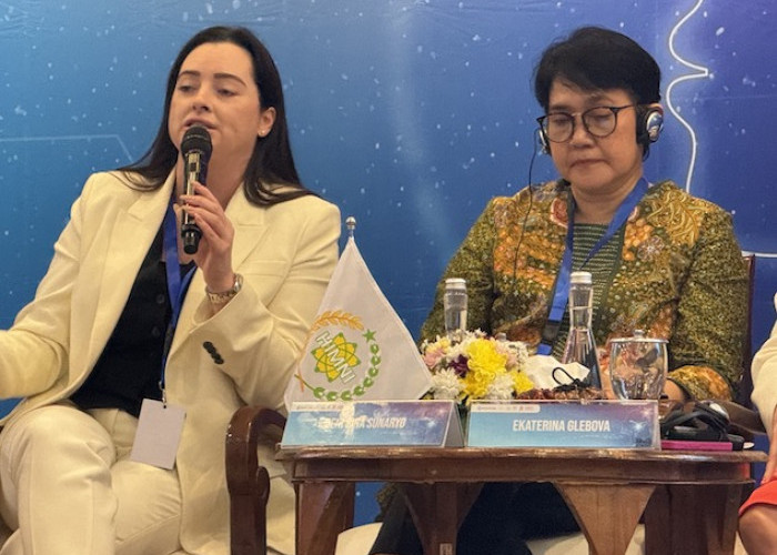 Perempuan Pun Harus Lebih Memahami Teknologi Tinggi dan Nuklir