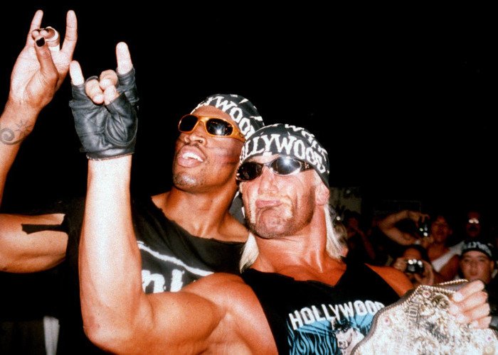 Kocak, Dennis Rodman Rela Tinggalkan Latihan Final NBA dengan Chichago Bulls Demi Gulat Bareng Hulk Hogan
