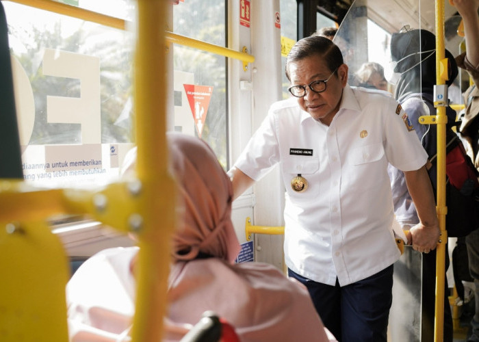Satpol PP Ngadu ke Pramono Anung bahwa Ada Pihak Sengaja Ngonten  Tawuran di Jakarta 