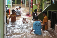Cuaca Mulai Cerah, 1.600 Warga Jakarta Masih Mengungsi Akibat Banjir